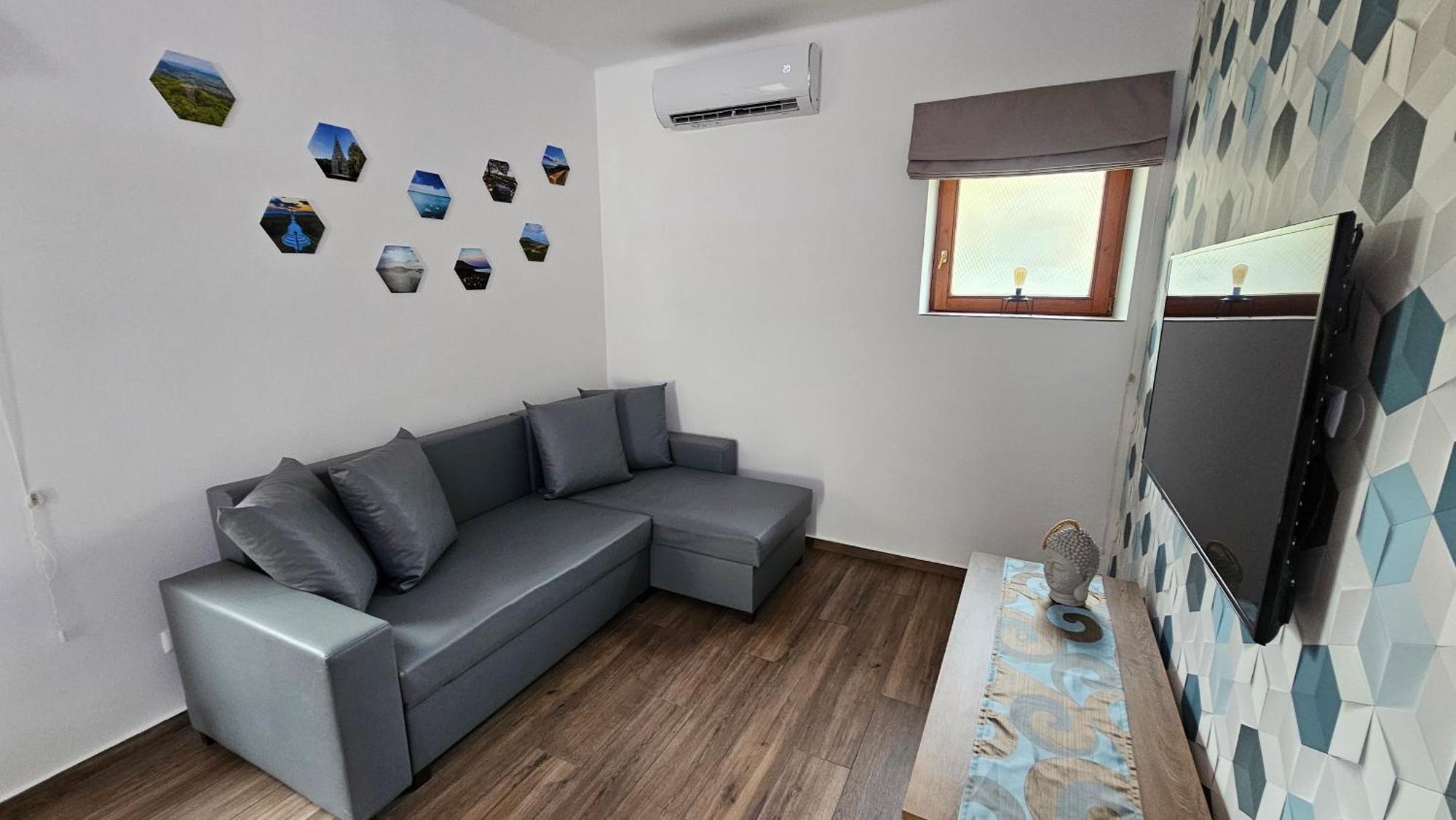 Menta Holiday Home Бадачонтомай Екстериор снимка